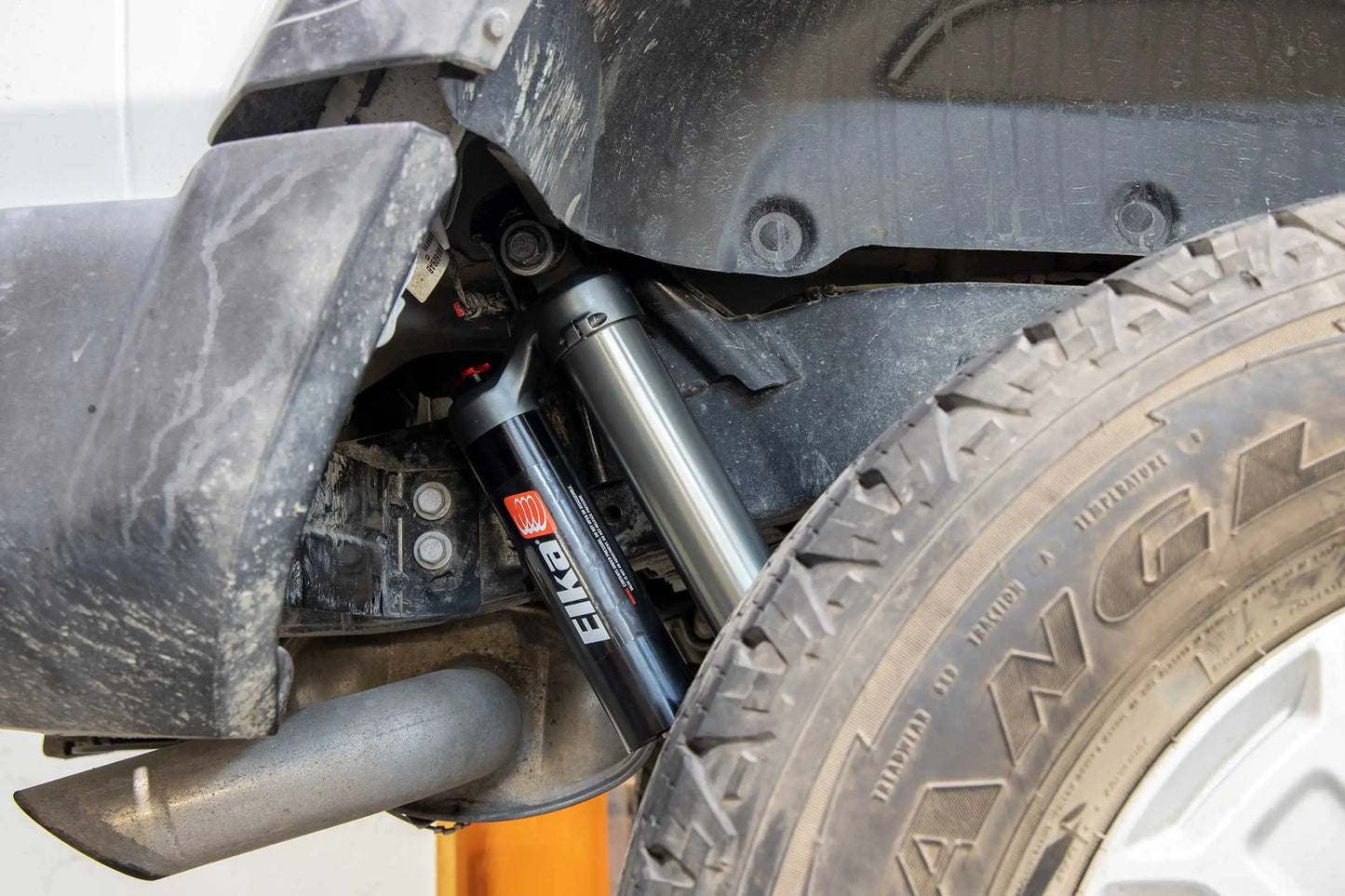 2.5 DC RESERVOIR FRONT & REAR KIT SHOCKS for JEEP WRANGLER (JLU), 2018 & + 3.5 in. to 4 in. lift)-Elka Suspension 60031 Elka Suspension