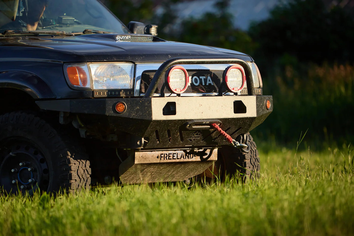 Compact Front Bumper Toyota 4Runner 3rd Gen (1996-2002)-Freeland FR4R3FBBPC