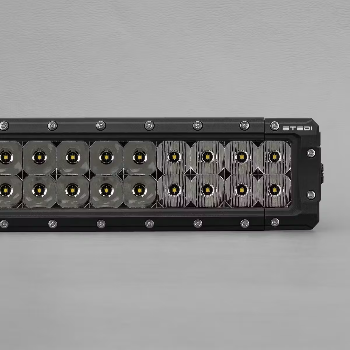 ST4K 32” Double Row LED Light Bar (60 LED) - Stedi LEDST4K-32-60L