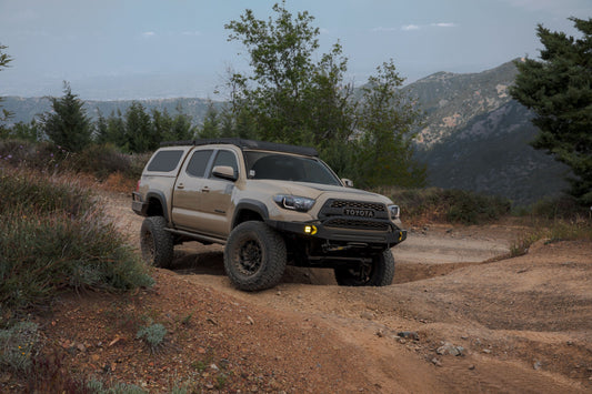 Comment bien choisir entre pneus All-Terrain (AT) et Mud-Terrain (MT)