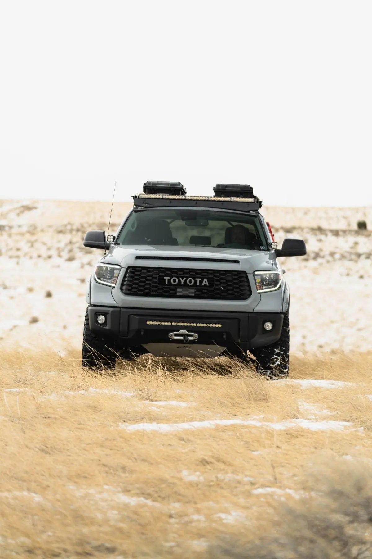 Toyota Tundra Covert Front Bumper (2014–2021) - Prinsu 200-000-012-011 Prinsu Design