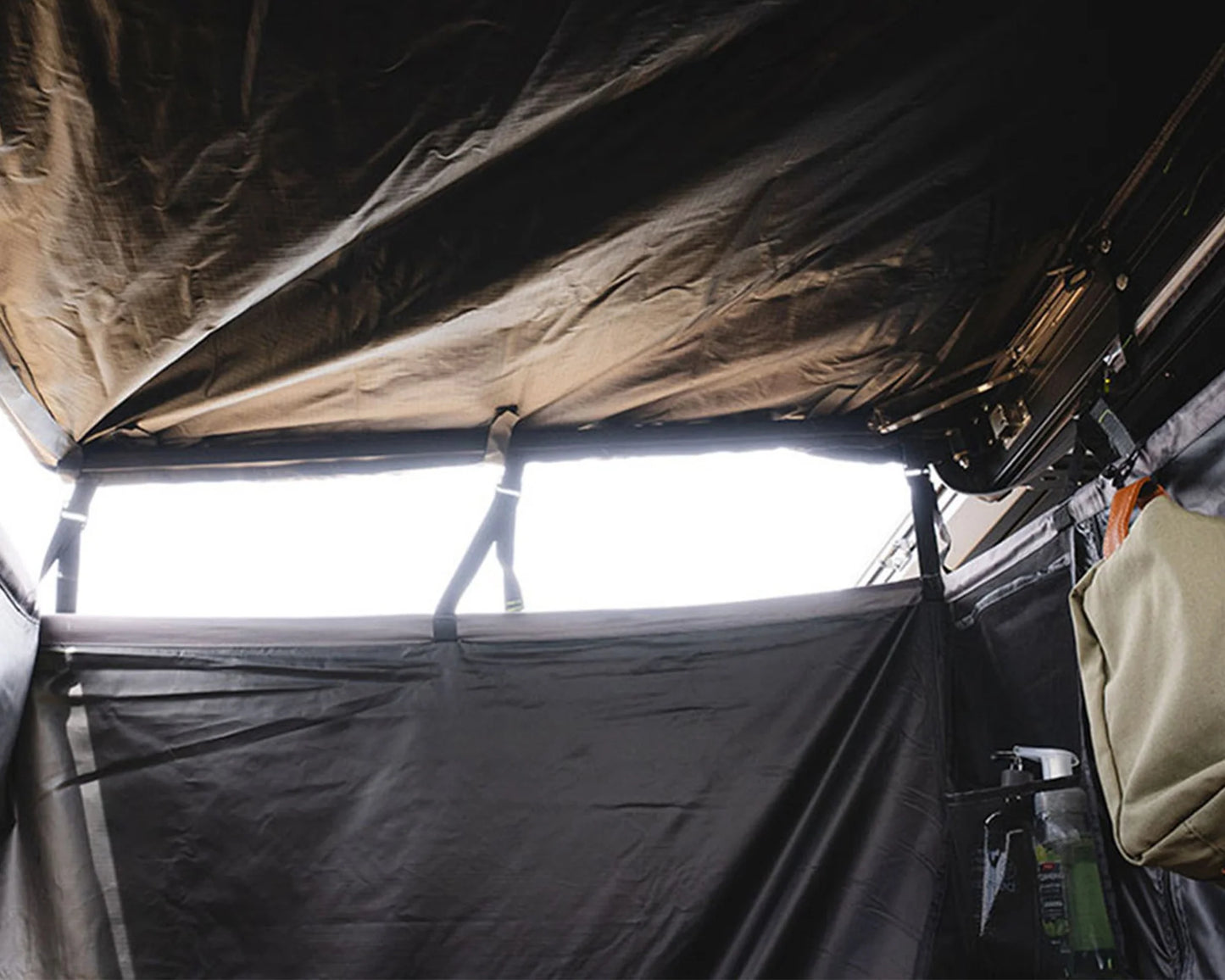 DELTAWING ENSUITE PRIVACY SHOWER TENT- IRONMAN 4X4  IENSUITEXT