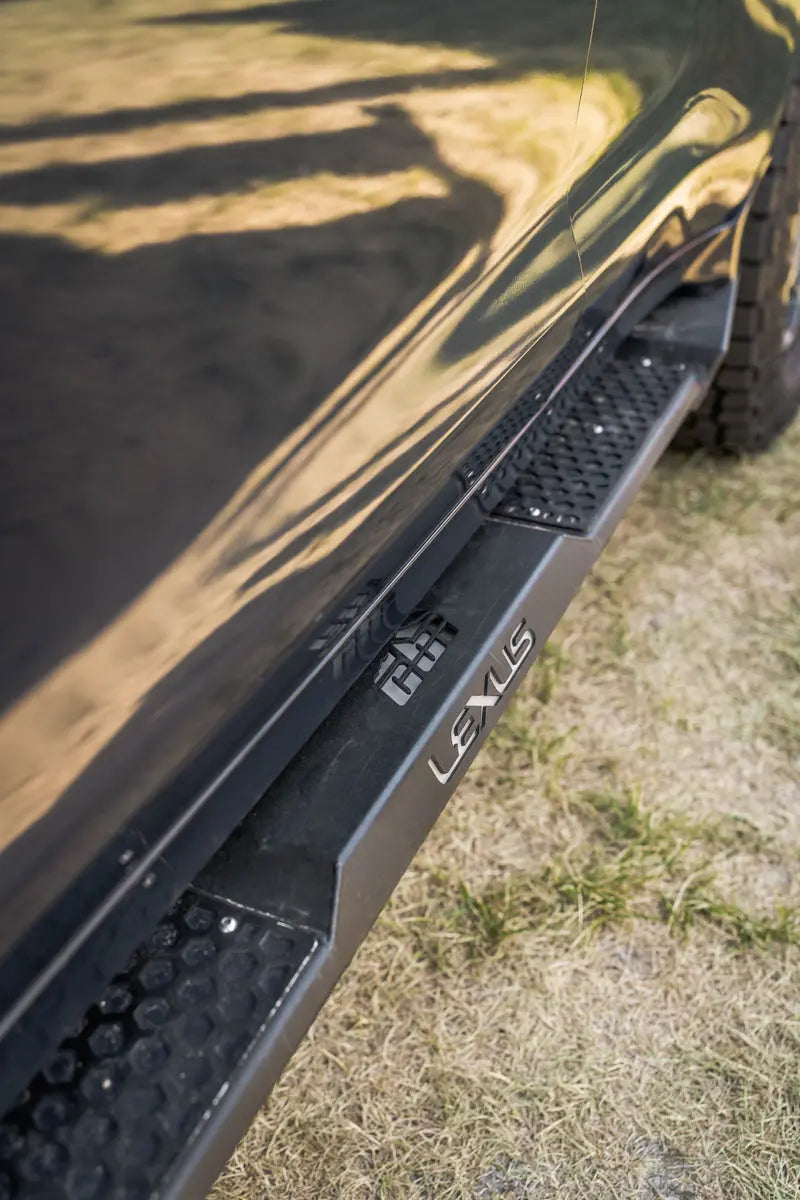 LX570 Rock Sliders (2016-2021) - CBI 300-000-016-011 CBI Offroad
