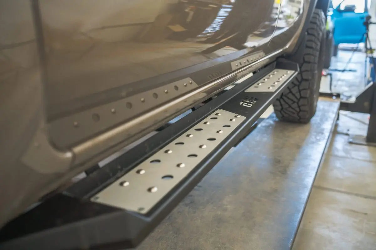 3rd Gen Nissan Frontier Side Steps (2022) - CBI 300-000-024-009 CBI Offroad